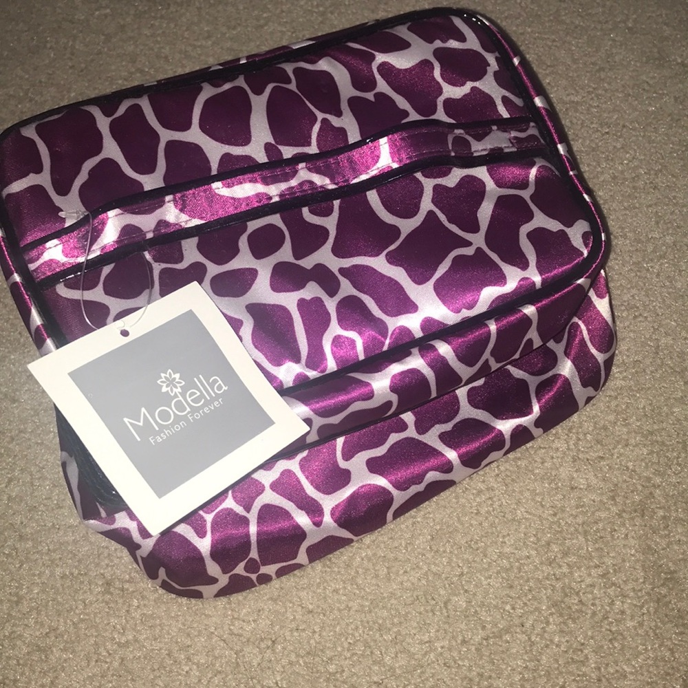 Brand new make up bag never used
